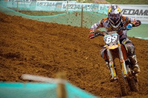 开云综合服务-制胜绝招：球队最秘密战术揭秘！，球队战术怎么设置